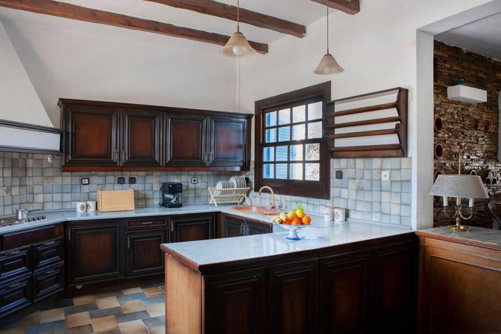 Villa Velissarios: Wonderful Villa Next To Beach Aegina ภายนอก รูปภาพ